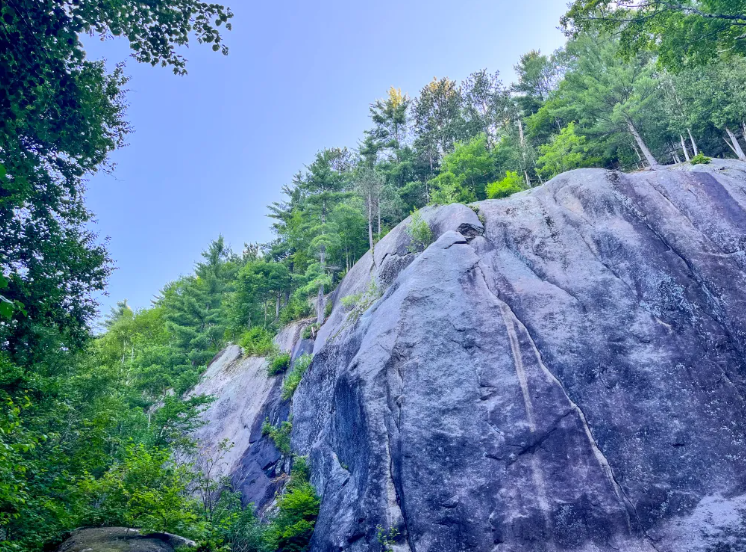 Montagne d'Argent Climbing & Hiking Park